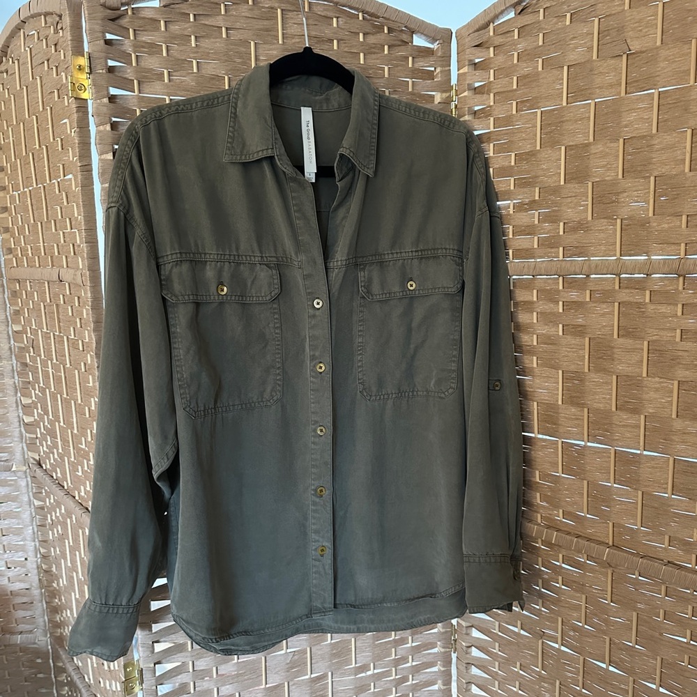 ARITZIA The Group by Babaton Utility Button Up